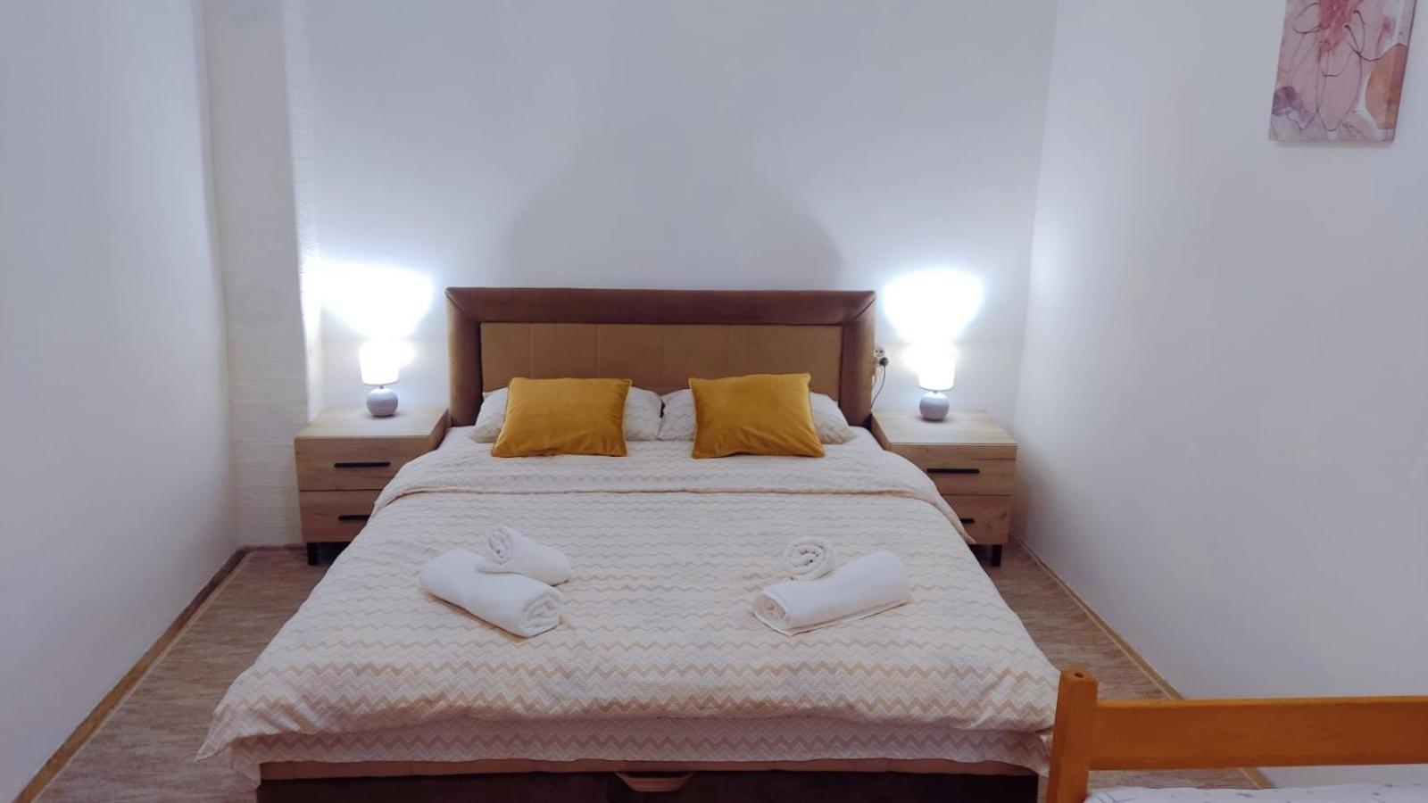 Apartman Kutak Пирот Екстериор снимка