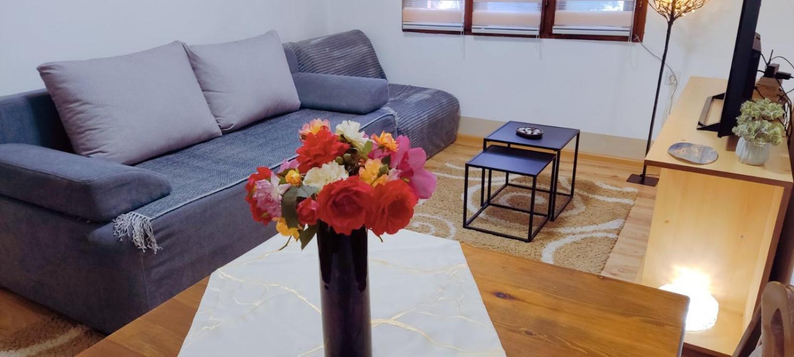Apartman Kutak Пирот Екстериор снимка